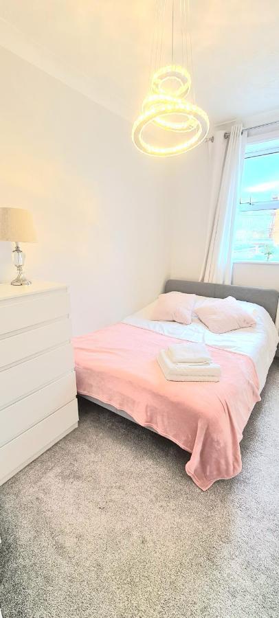 Spacious 3 Bed Flat Near The Sea With Parking Bournemouth Exterior foto
