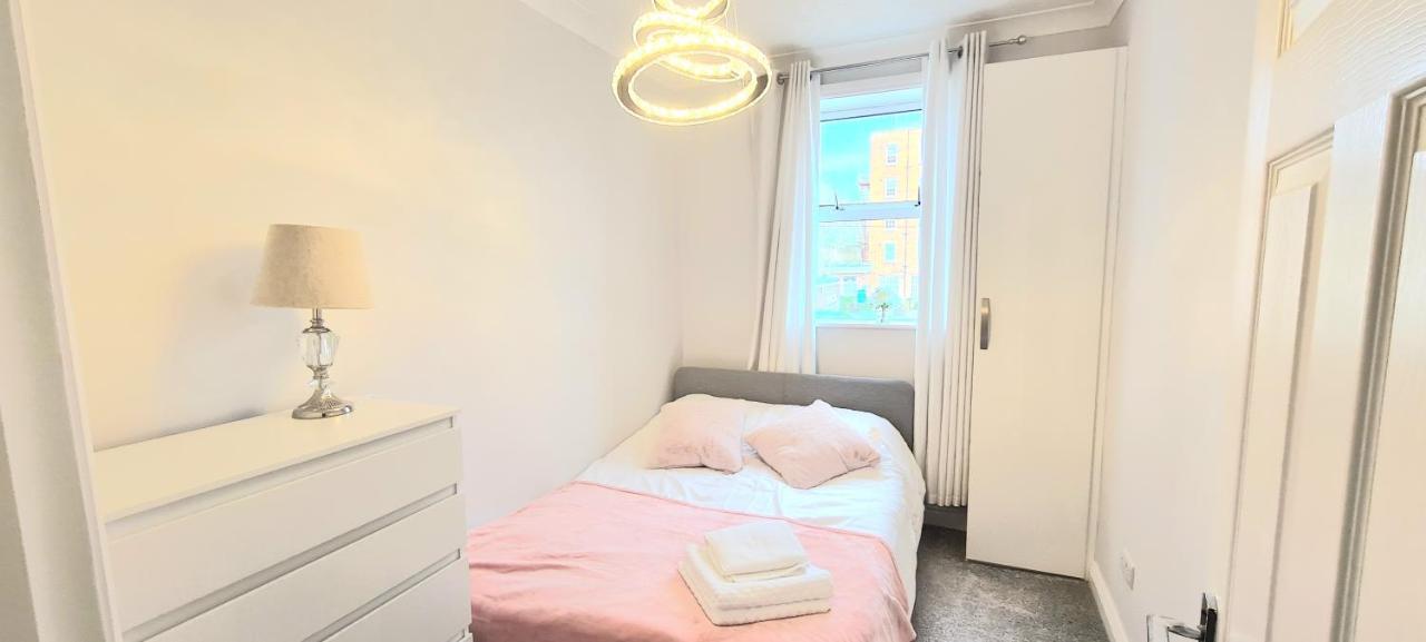 Spacious 3 Bed Flat Near The Sea With Parking Bournemouth Exterior foto